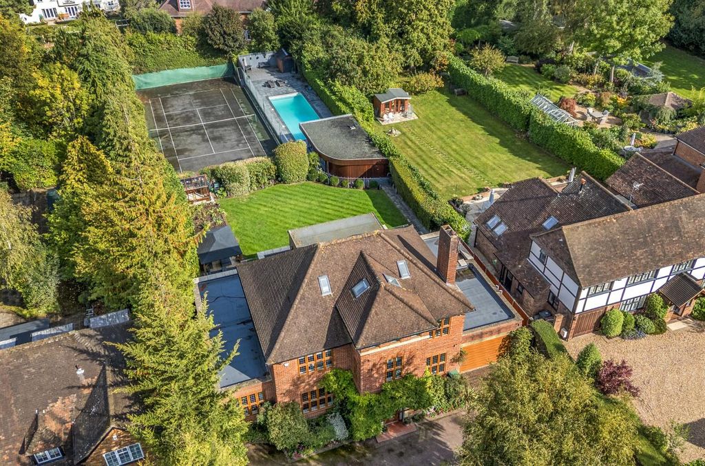 Property photo 2 of 44 1360884-14-68Da93d7Eb8c4-Arw-1.Jpg