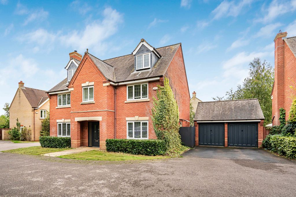 Property photo 1 of 34