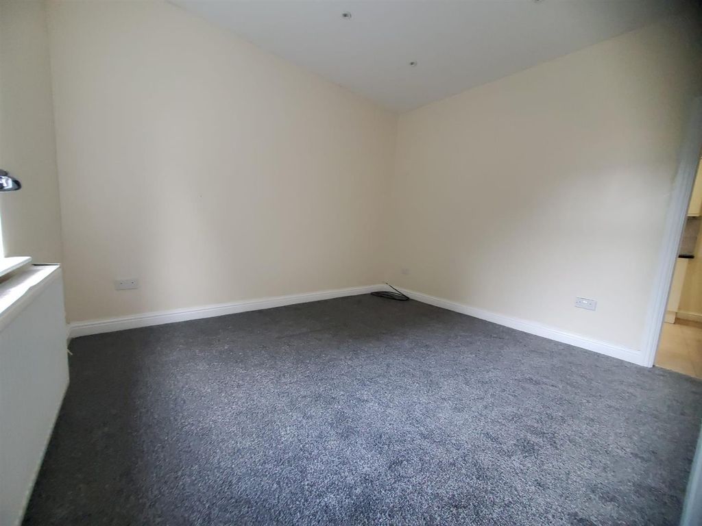 Property photo 2 of 11 Img-20251024-Wa0008.Jpg