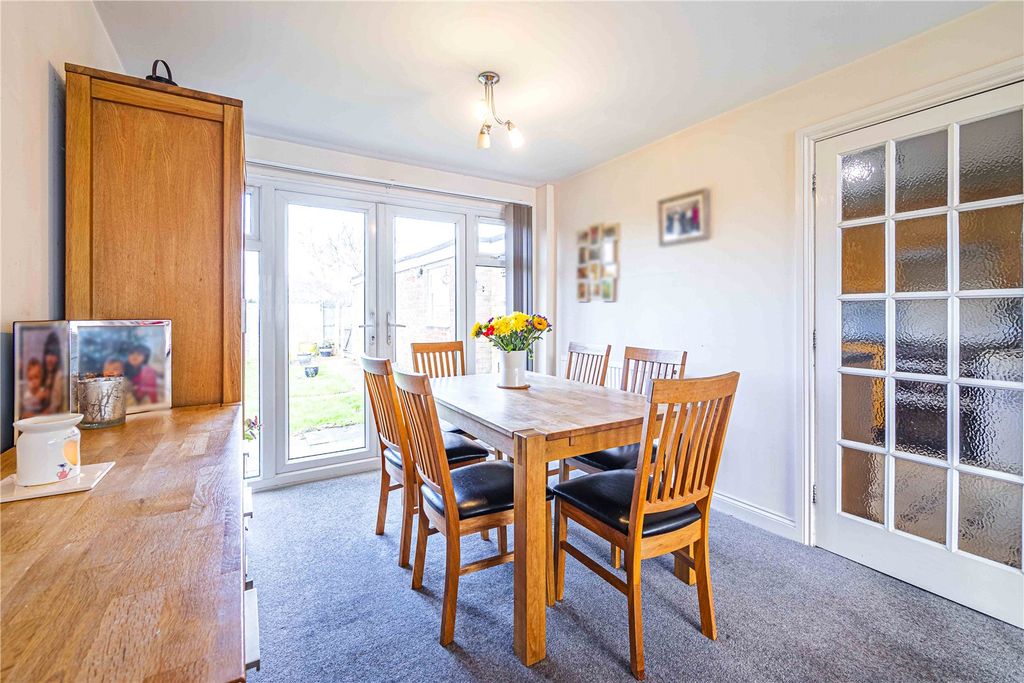 Property photo 3 of 17 Picture No. 18