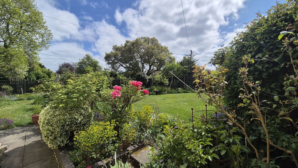 Property photo 2 of 38