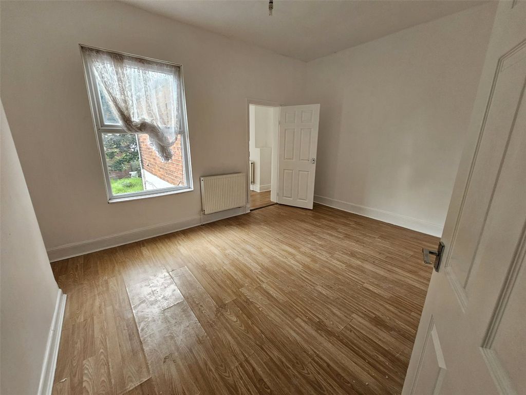 Property photo 3 of 6 Picture No. 19
