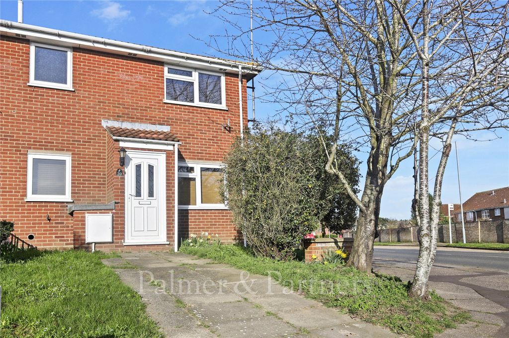 Property photo 1 of 8 External