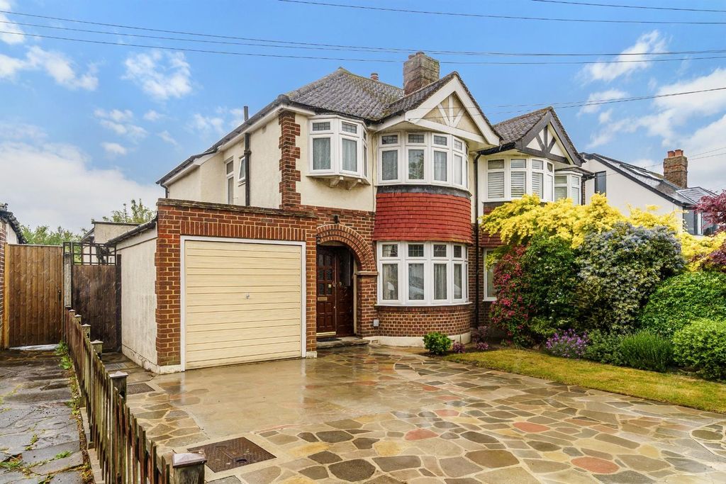 Property photo 1 of 14 Seaforth Gardens