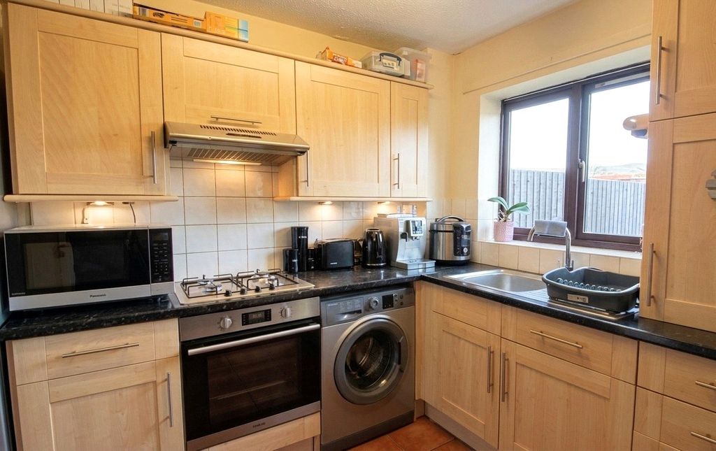 Property photo 2 of 7 Picture No. 08