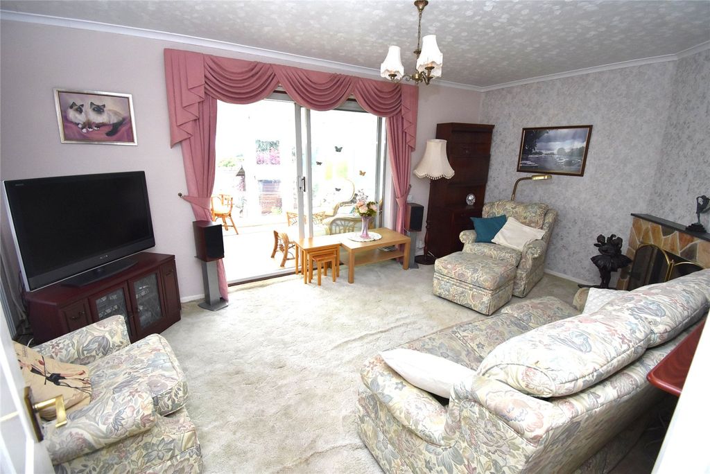 Property photo 3 of 19 Picture No. 07