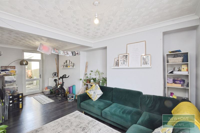 Property photo 2 of 18 Photo 3