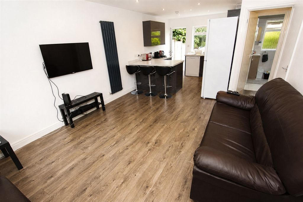 Property photo 2 of 10 Open Plan Kitchen/ L