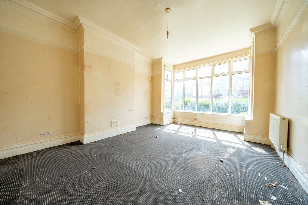 Property photo 2 of 18 Picture No. 03
