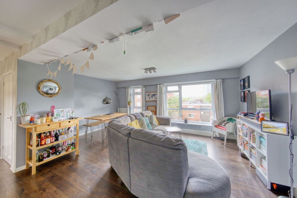 Property photo 2 of 10 Photo 1