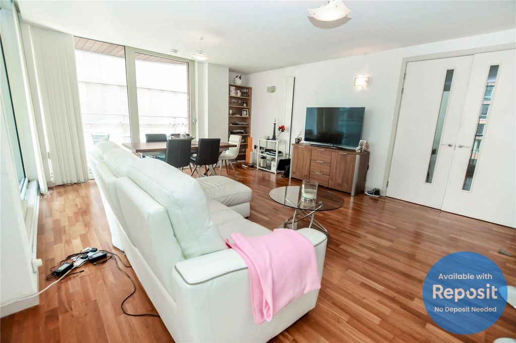 Property photo 2 of 13 Picture No. 21