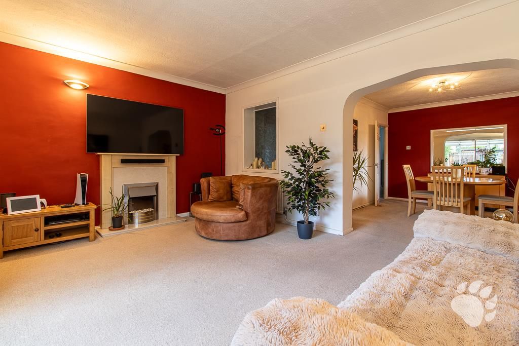 Property photo 2 of 26 Lounge / Diner