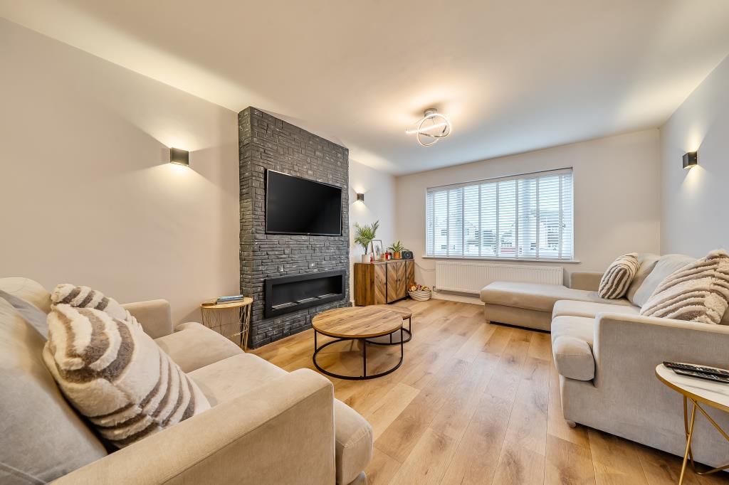 Property photo 3 of 19 Reception Room