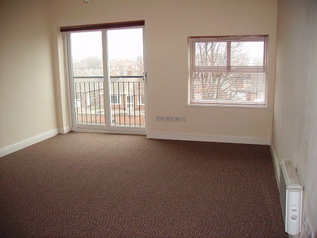 Property photo 2 of 6