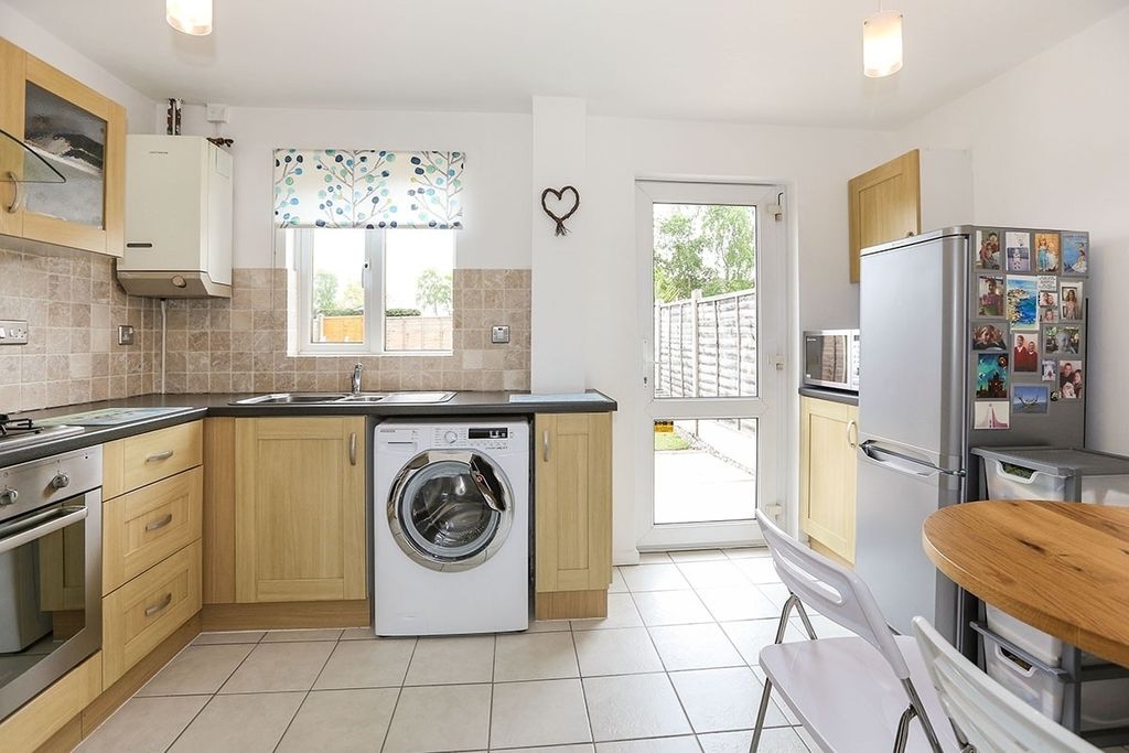Property photo 3 of 7 Kitchen/Diner