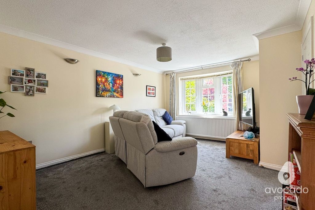 Property photo 3 of 16 5269248