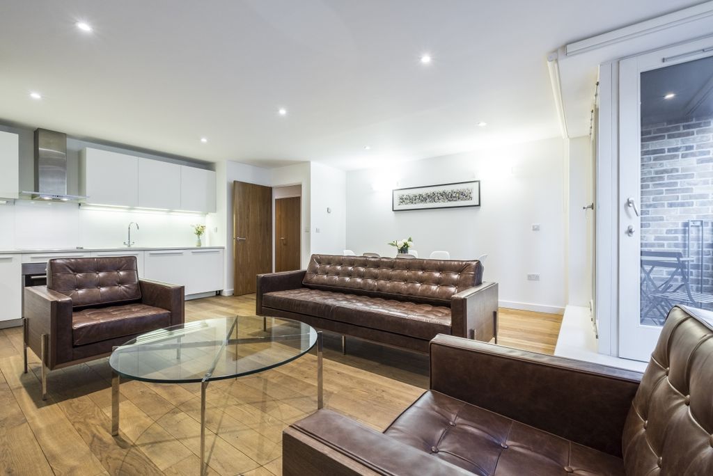 Property photo 3 of 13 Reception