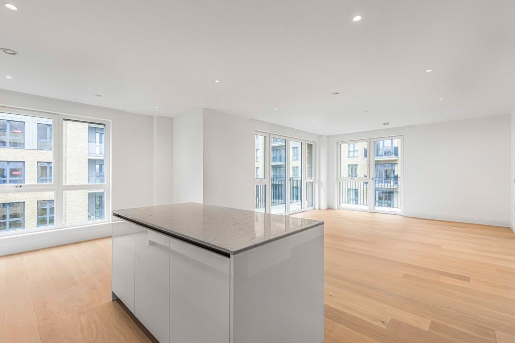 Property photo 2 of 13 Picture No. 03