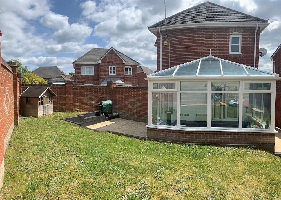 Property photo 2 of 12