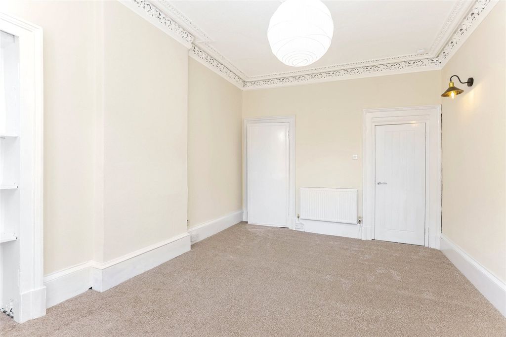 Property photo 3 of 20 Picture No. 18