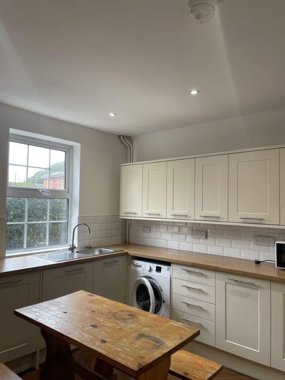 Property photo 1 of 16 9040842.Jpg