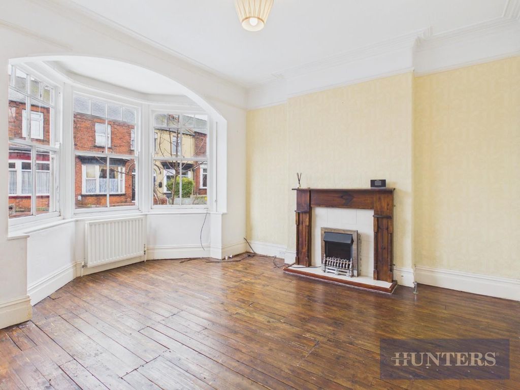 Property photo 2 of 23 Cam05316G0-Pr0342-Still001.Jpg