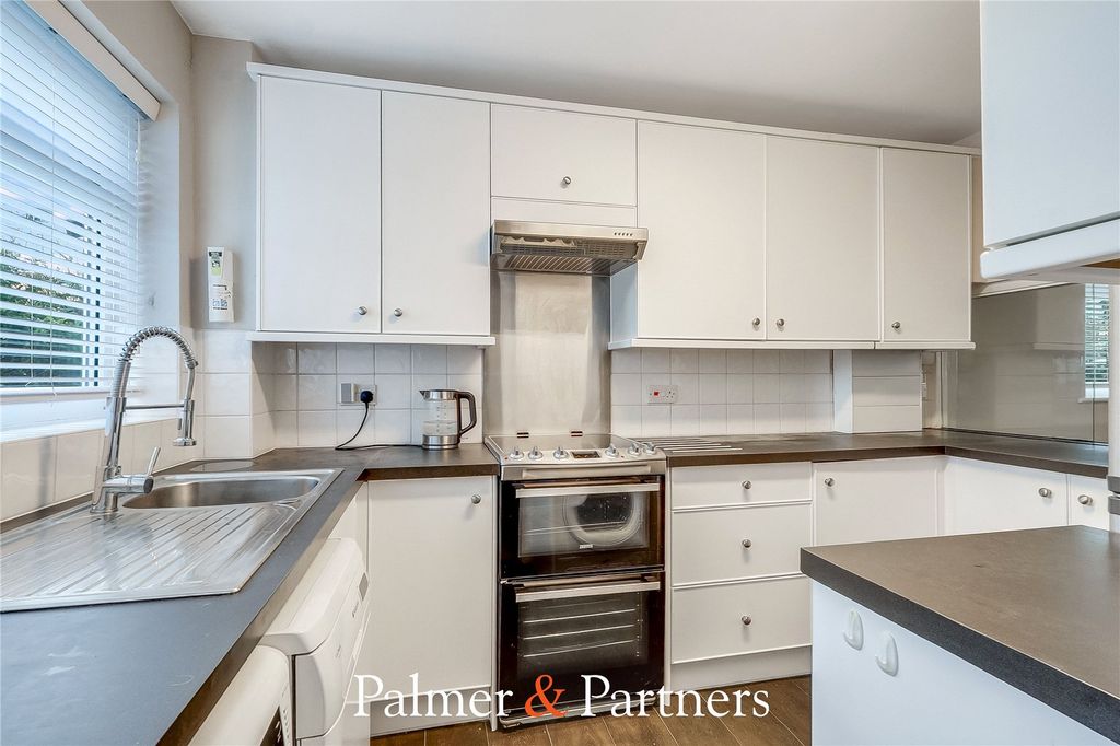 Property photo 3 of 17 Picture No. 10