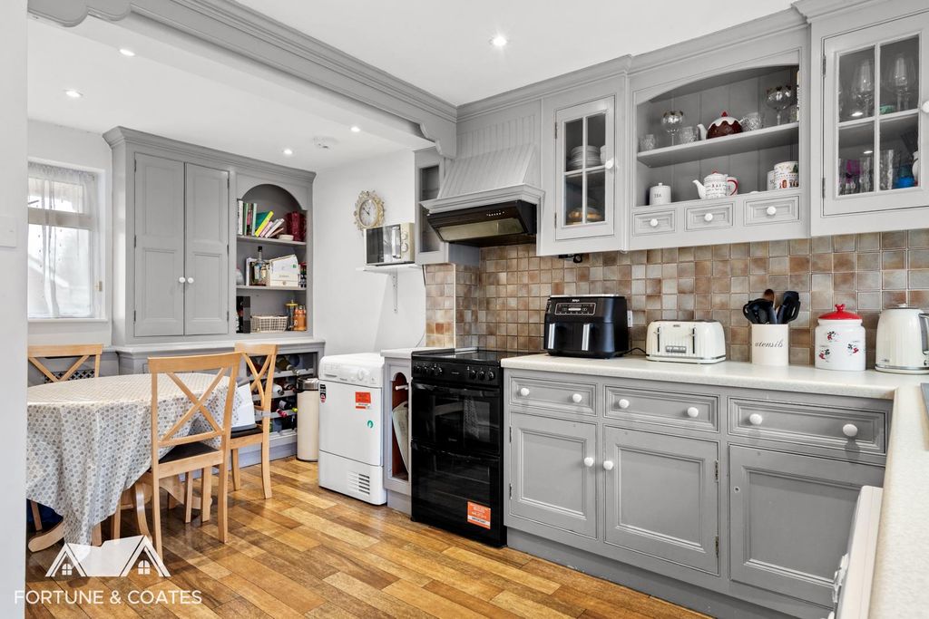 Property photo 2 of 16 Jerounds_2.Jpg