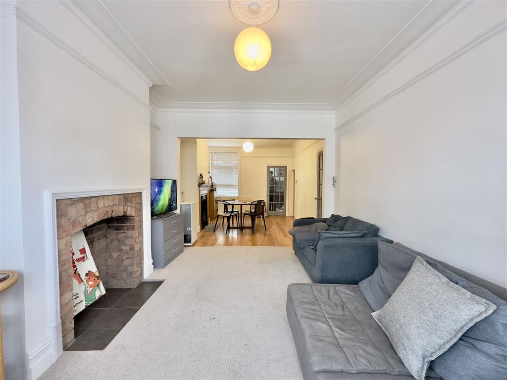 Property photo 2 of 19 2