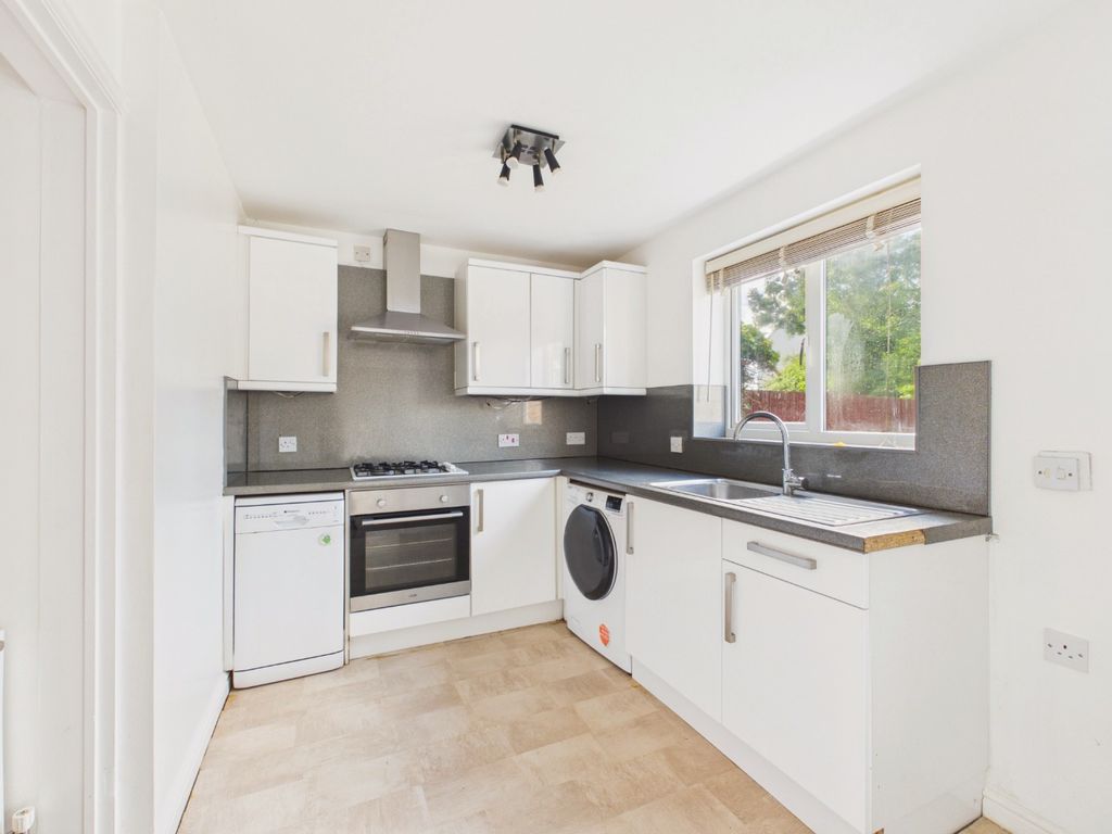 Property photo 3 of 19 5208875