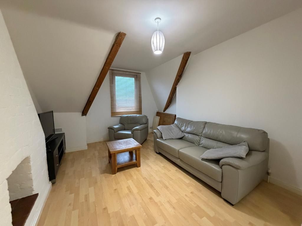 Property photo 3 of 5 Lounge