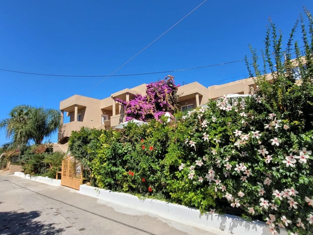 Property photo 1 of 32 Charming Hotel Near The Beaches Of Tavronitis And Maleme, Crete