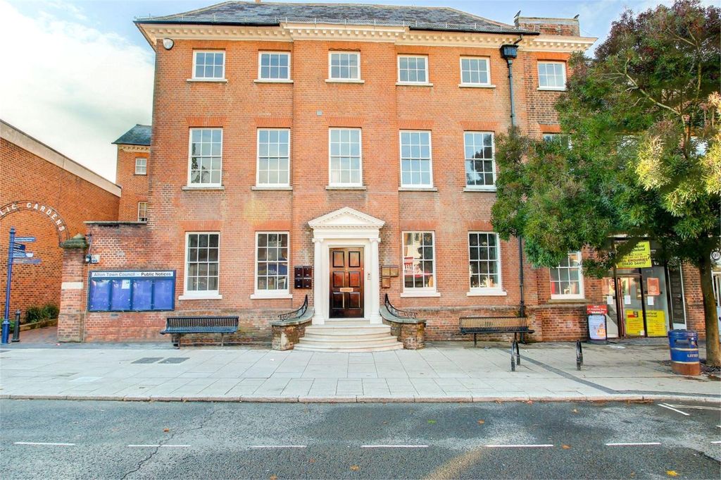 Property photo 1 of 9 Picture No. 09