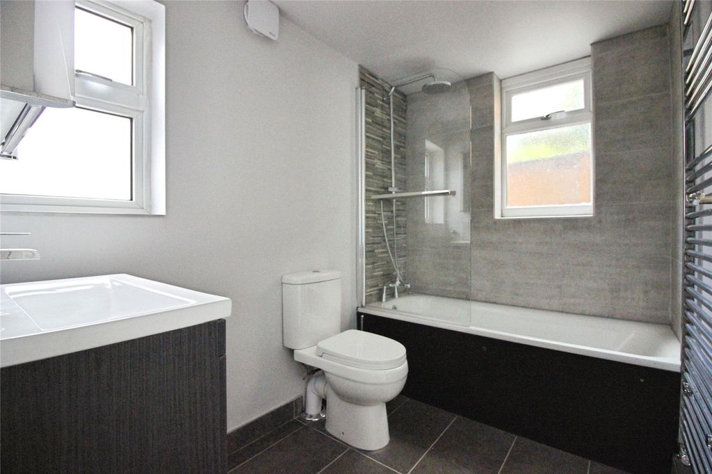 Property photo 3 of 10 Picture No. 02