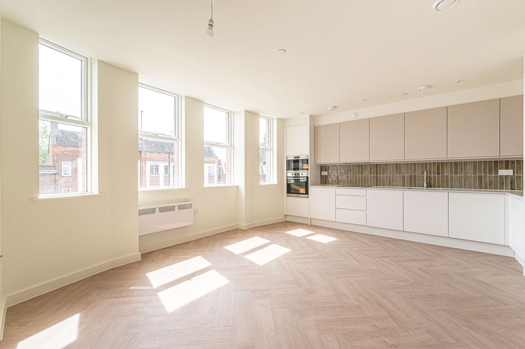 Property photo 1 of 5