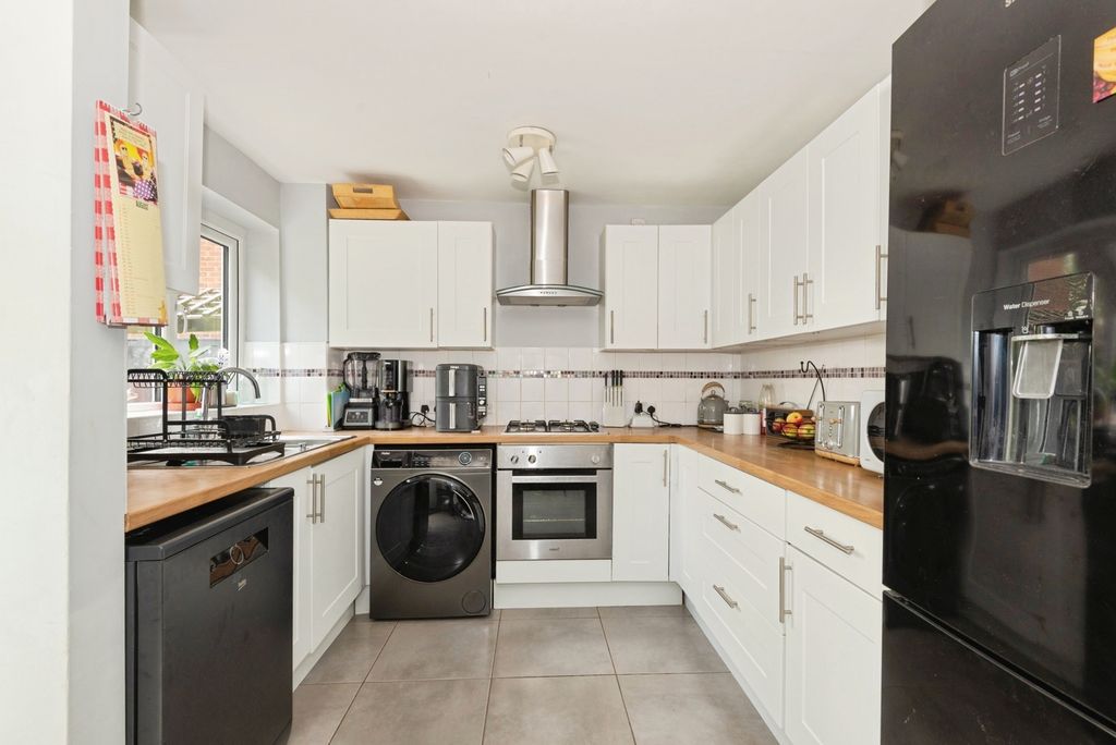 Property photo 3 of 13 Photo