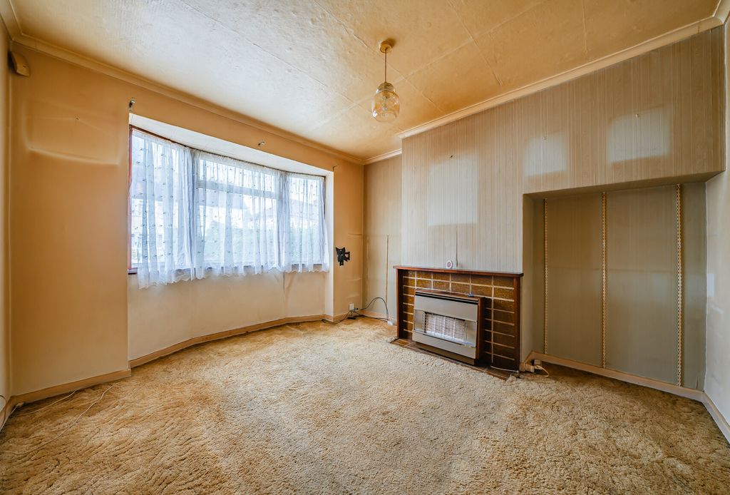 Property photo 3 of 11 1330820-7-68879d1...