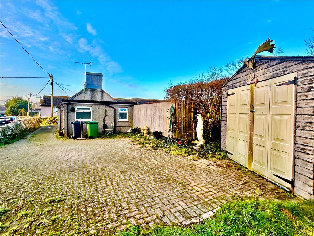 Property photo 2 of 20 Picture No. 25