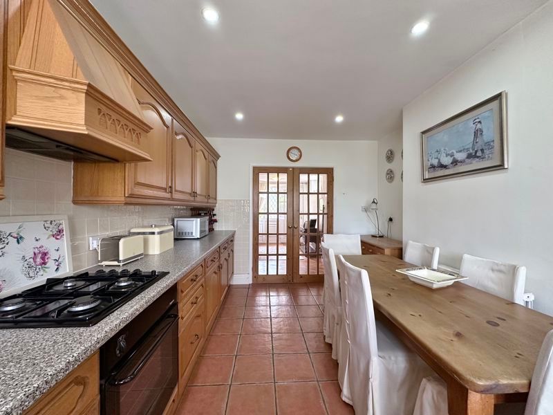 Property photo 3 of 20 Photo 11