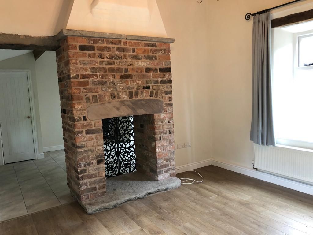 Property photo 3 of 8 Lounge