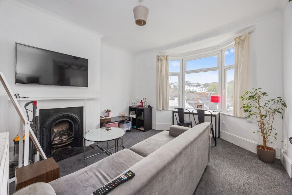 Property photo 3 of 11 4632732