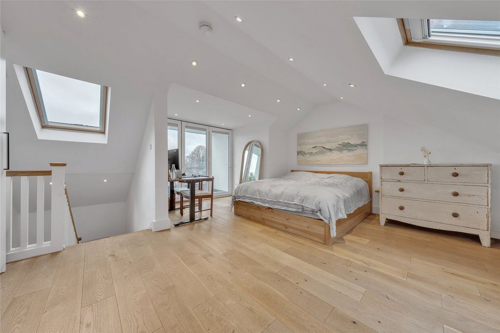 Property photo 3 of 17 Picture No. 03