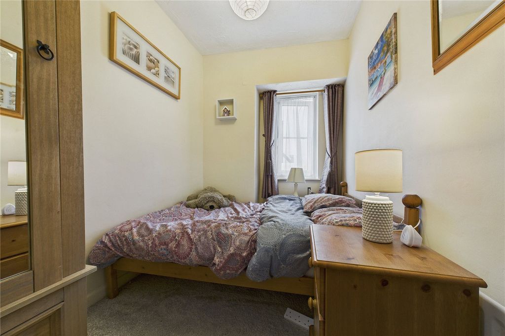 Property photo 3 of 10 Picture No. 04