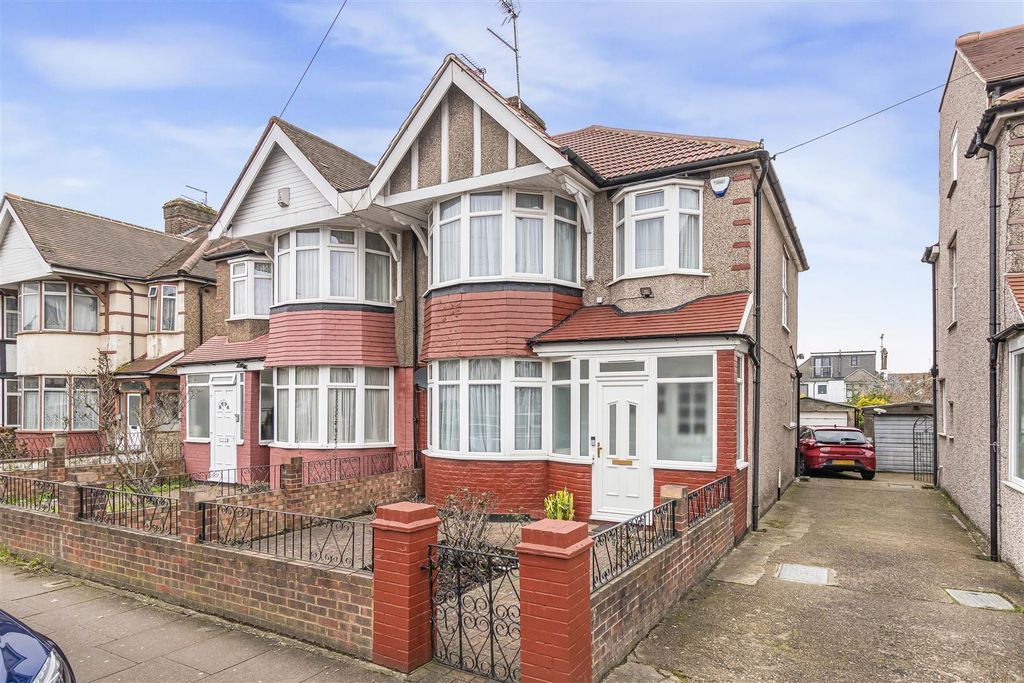 Property photo 1 of 17 23_46336.Jpg
