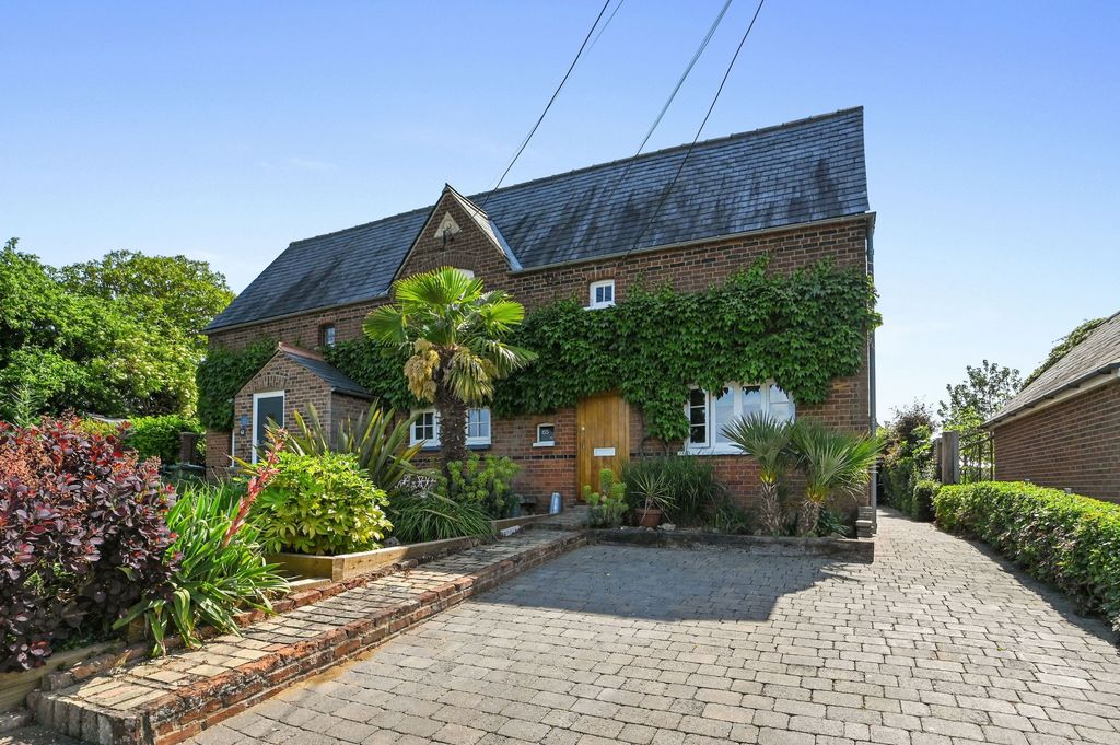 Property photo 1 of 24
