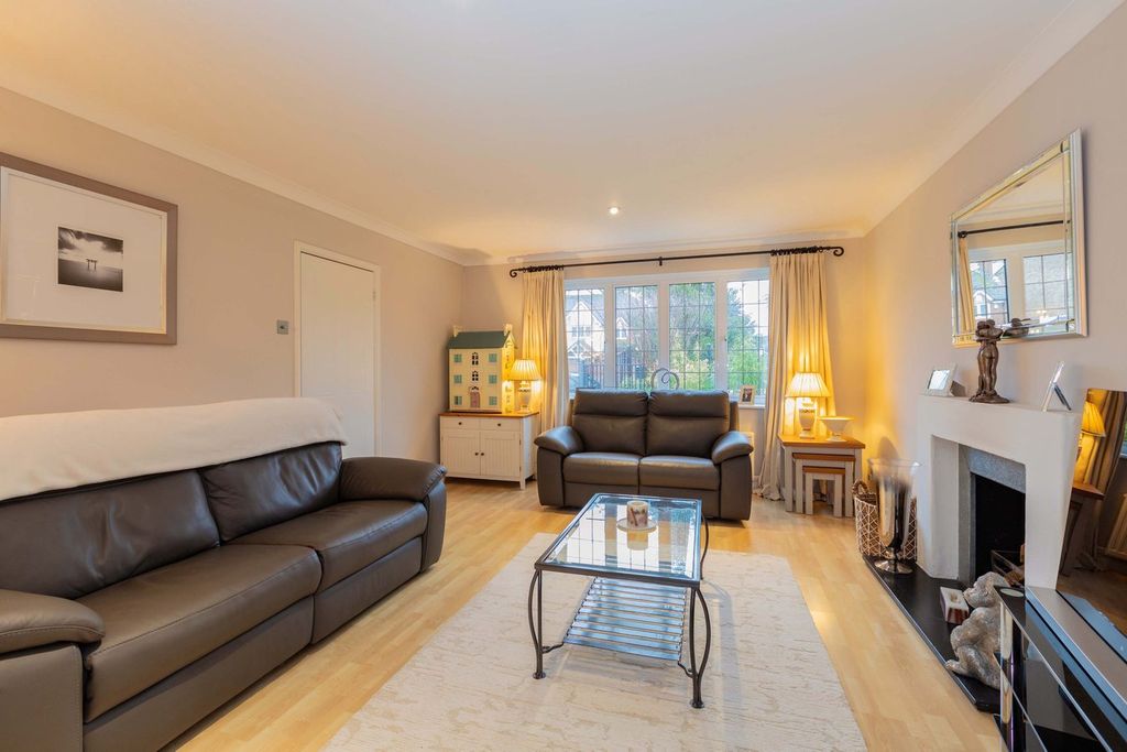 Property photo 3 of 26