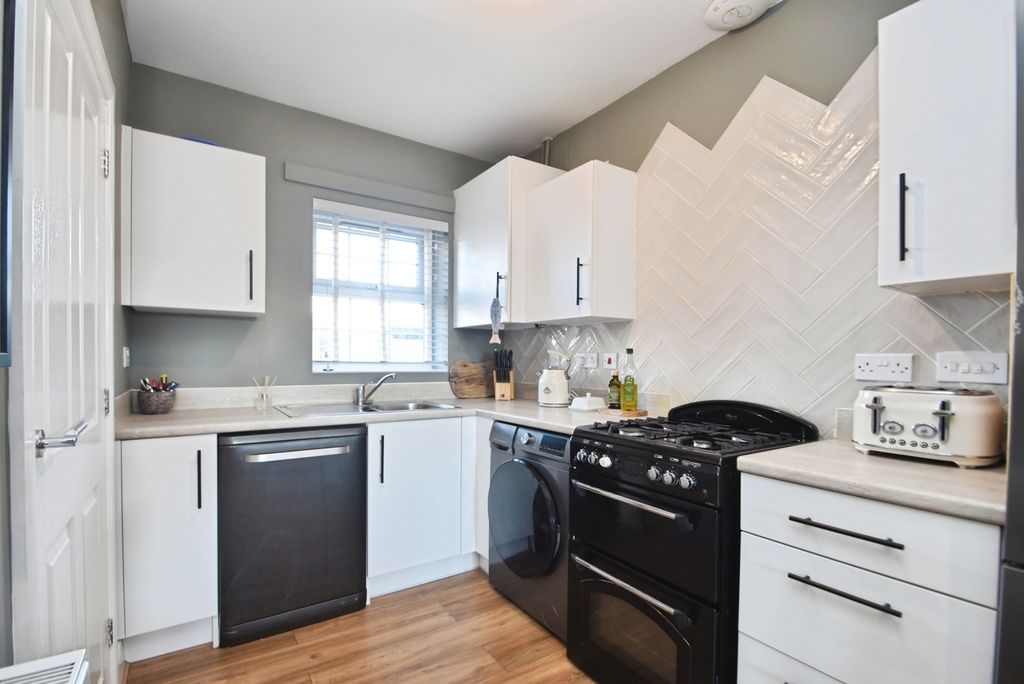 Property photo 3 of 15 Photo