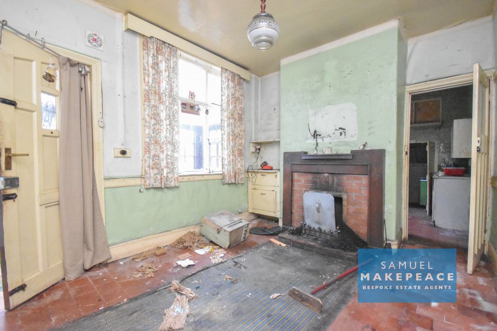 Property photo 2 of 16 Gallery