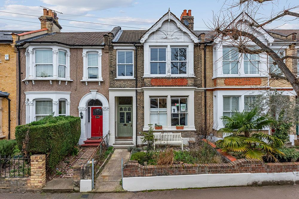 Property photo 1 of 16