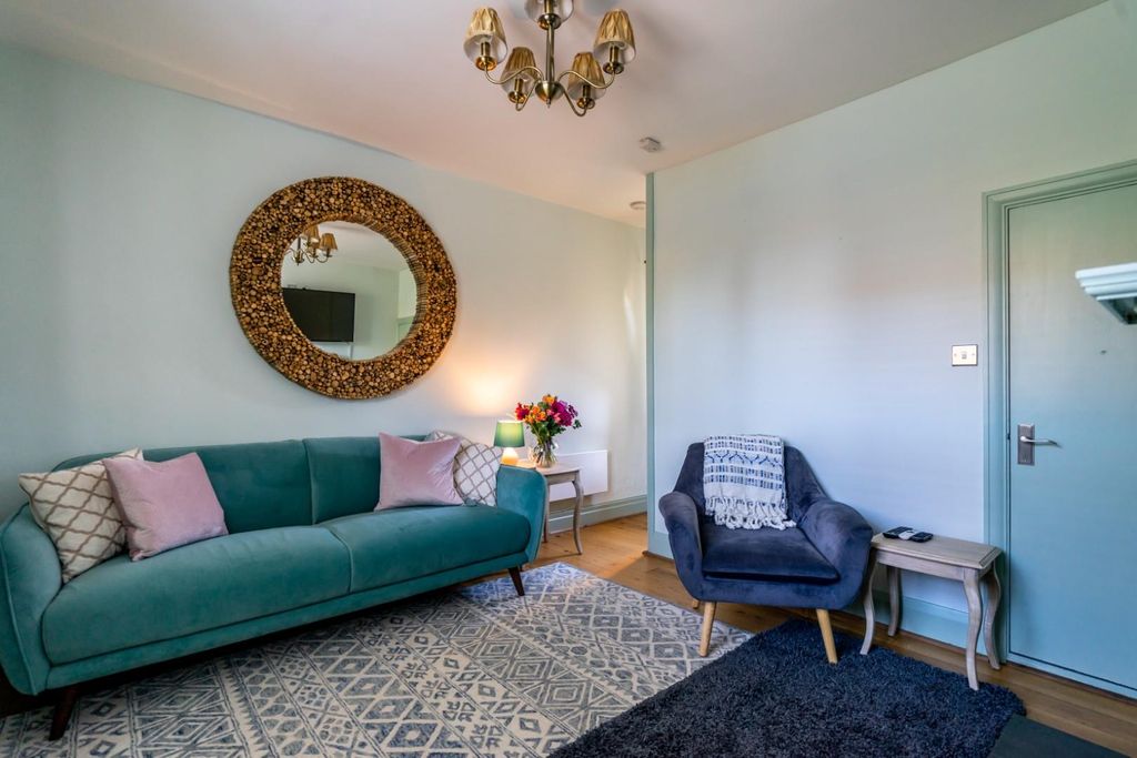 Property photo 3 of 17 Lilac Ave Appleton Roe-14.Jpg